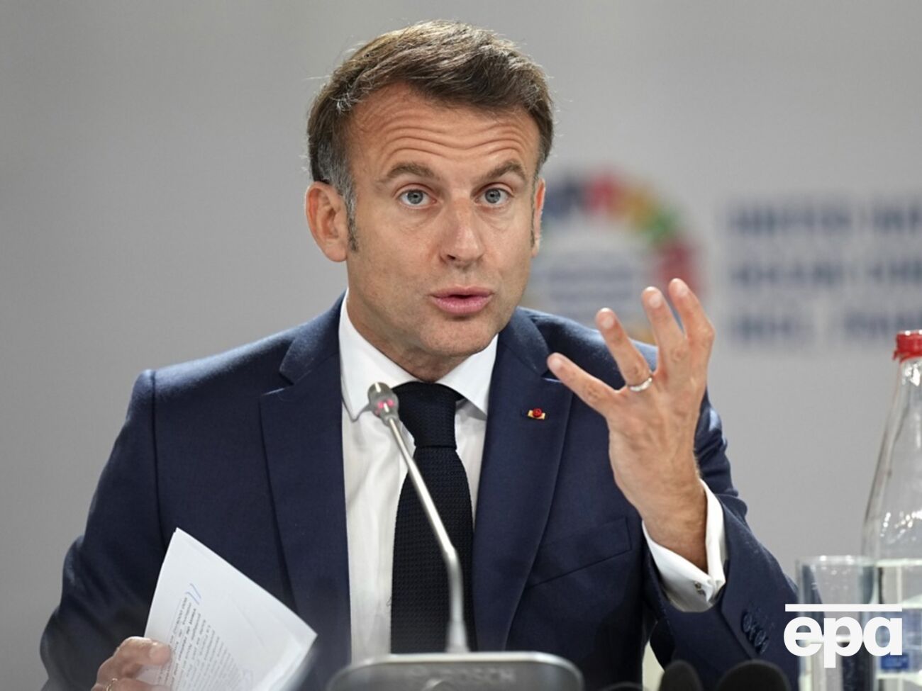 У РФ немає авторитету, вважає французький президент