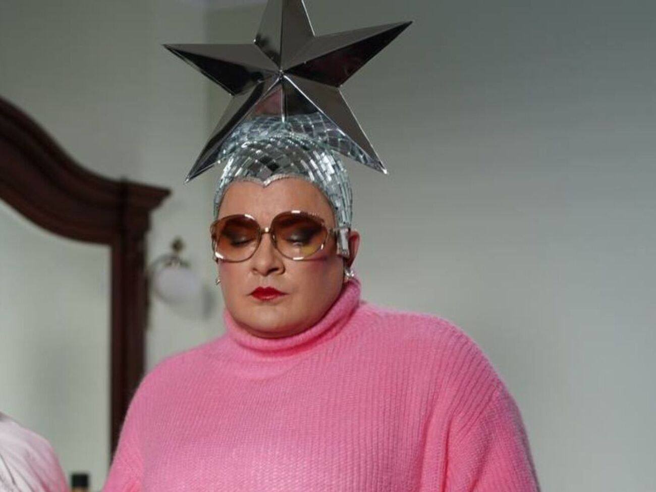 13 червня Сердючка в Києві виконувала російською мовою хіти "Дольче Габбана" і "Все будет хорошо"