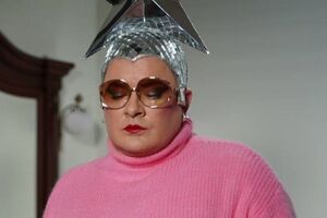 13 червня Сердючка в Києві виконувала російською мовою хіти "Дольче Габбана" і "Все будет хорошо"