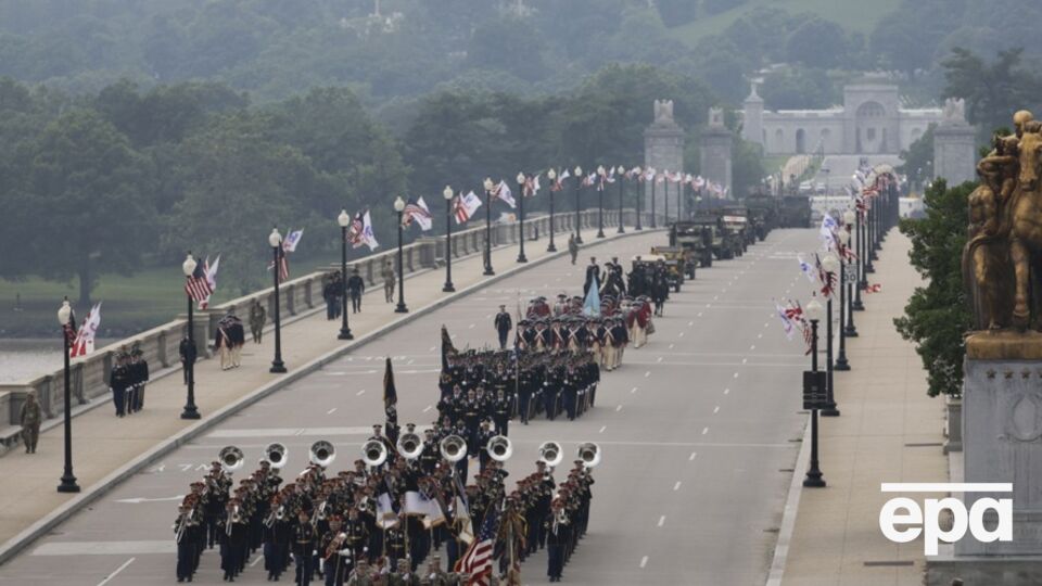 Многие зрители остались недовольны парадом