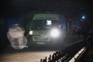 По версии полиции, пострадавший сам выпрыгнул из грузовика