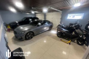 В ГБР отметили, что предварительный ущерб может быть значительно большим, ведь структура поставляла технику для более 17 воинских частей