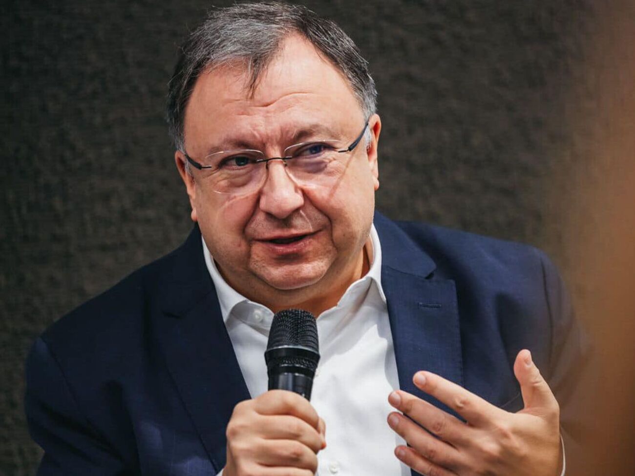 Заява Кремля означає, що переговори з Росією досі тривають, але перейшли в непублічну площину