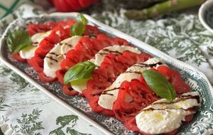 Для капрезе знадобиться, зокрема, оливкова олія