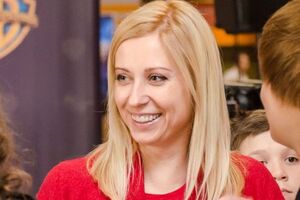 Матвиенко родила дочь Ульяну в ноябре 1998 года в 17 лет