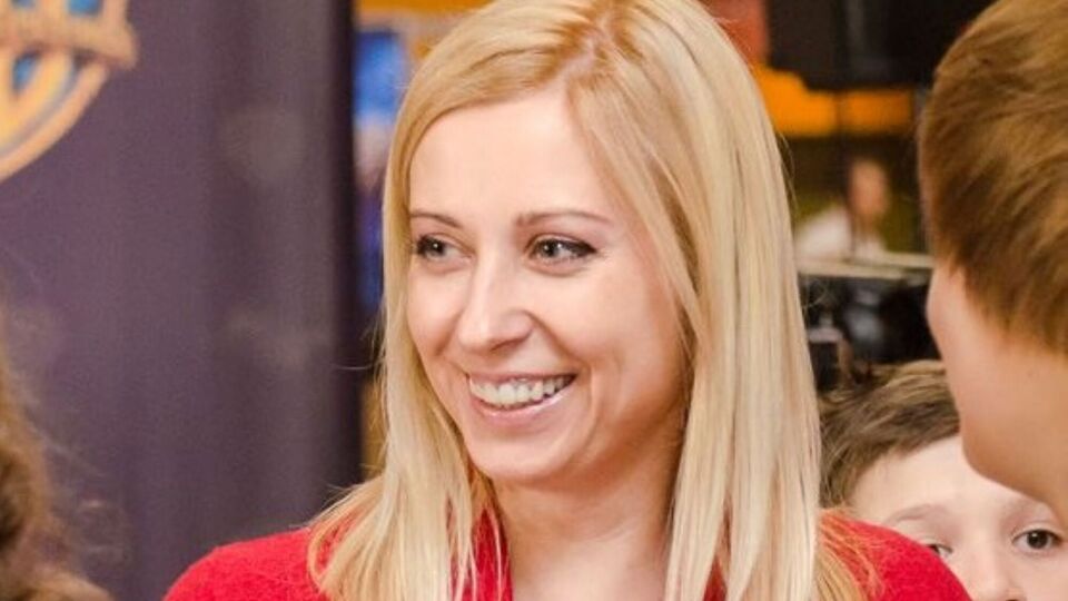 Матвієнко народила дочку Уляну в листопаді 1998 року в 17 років
