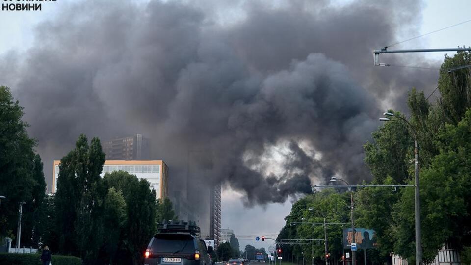 РФ била по Києву дронами й ракетами