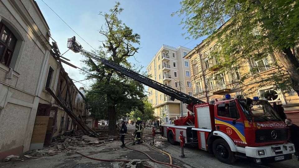 Враг нанес удар по историческому центру Одессы