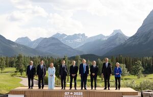 Трамп поїхав із саміту раніше