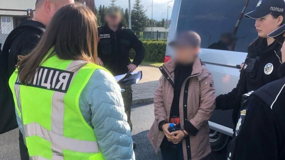 По данным Нацполиции, подозреваемую отправили под стражу с альтернативой залога