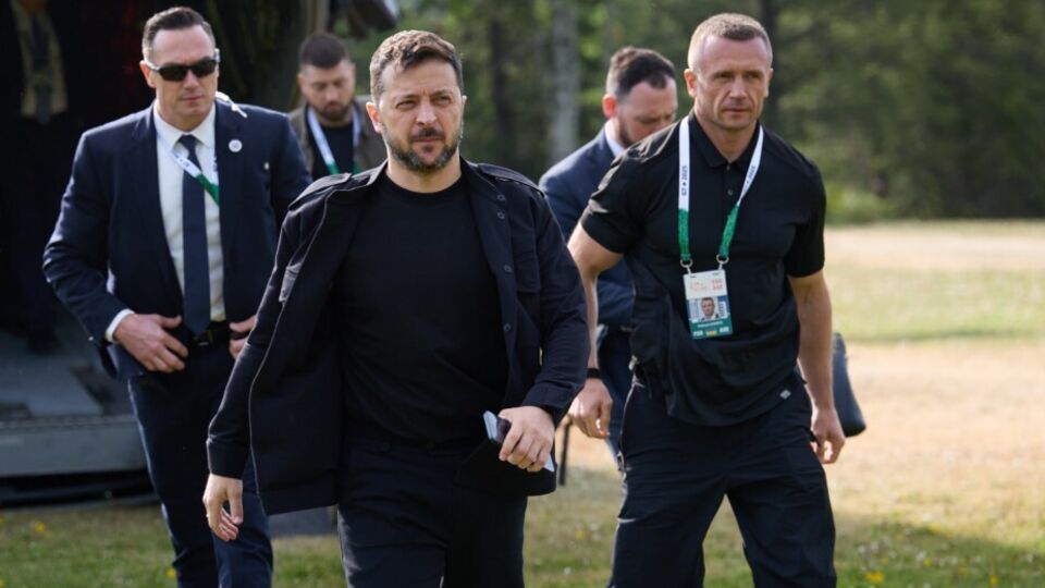 Зеленський: Якщо торік застосування 100 Shahed за одну ніч викликало справжній шок, то зараз уже здається незвичним, якщо за одну атаку використовується менш як 100 дронів