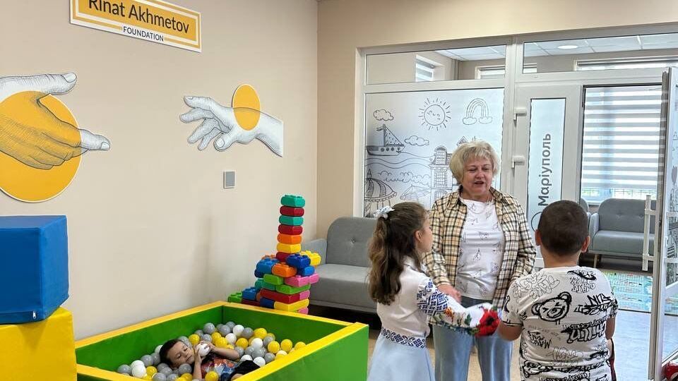 Емченко: Мы обещали поддерживать украинский Мариуполь – и мы это делаем, через общину