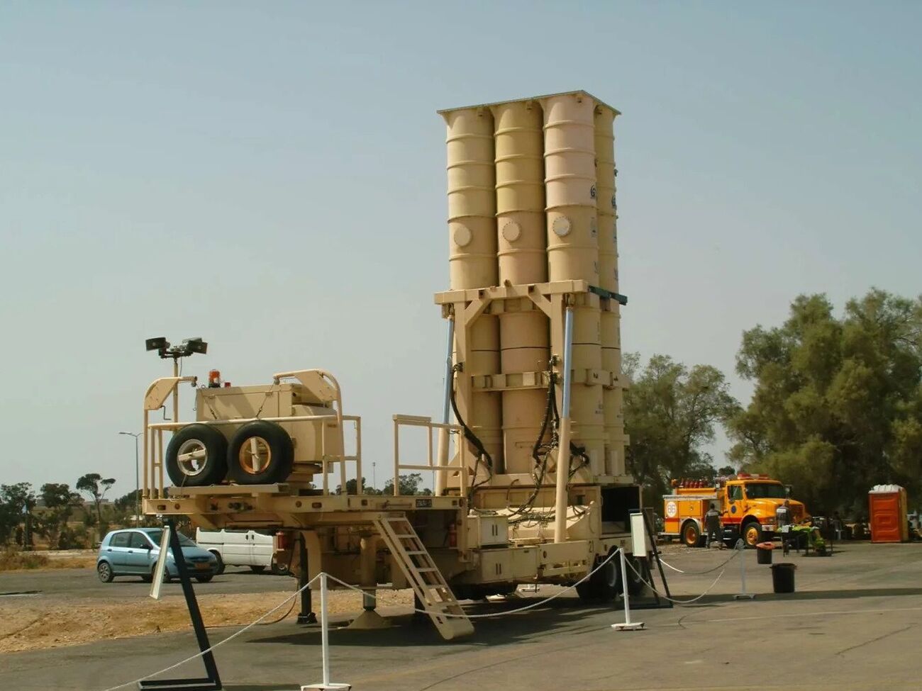 Arrow 2 уничтожают иранские ракеты у границ с Израилем