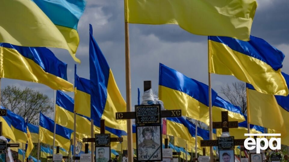 Підозрювані привласнили оплату за половину з 88 пам'ятників – СБУ