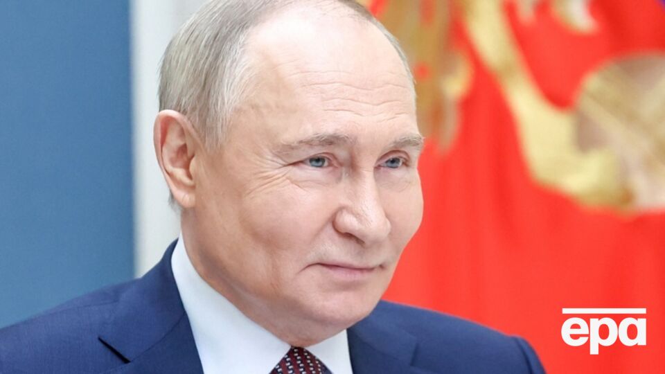 Путін розповів про свою онуку журналістам