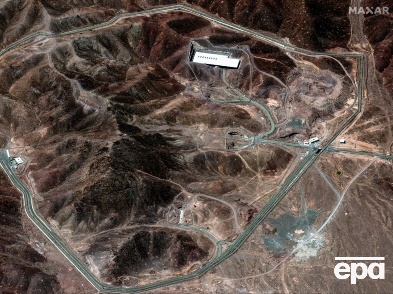 США можуть атакувати завод у Фордо, розташований під горою