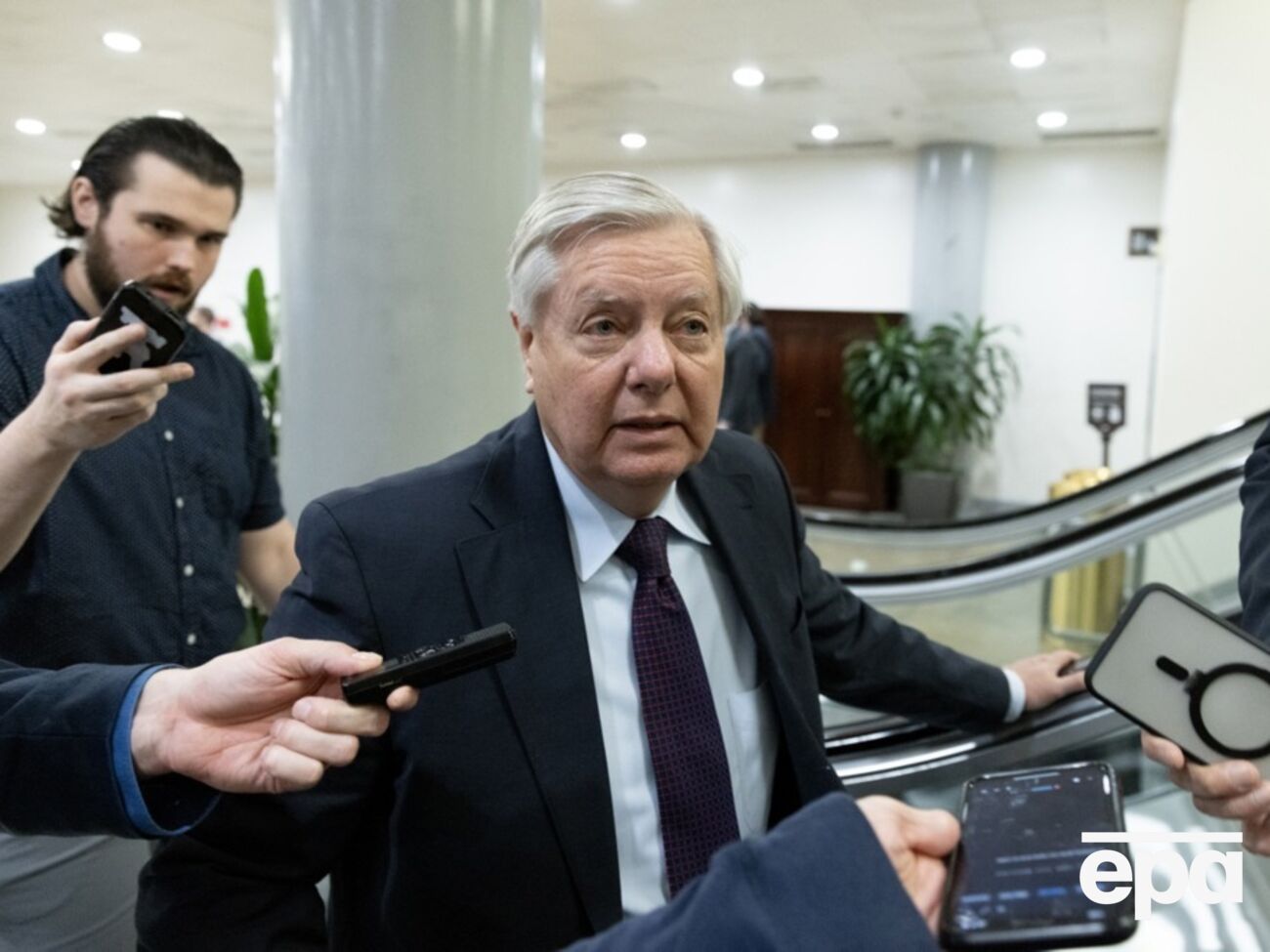 Грэм: Это не значит, что я забыл о России или об Украине