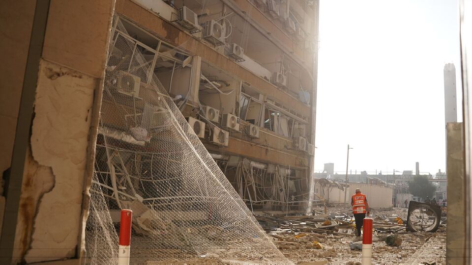 В больнице сообщили, что удар был в старое здание хирургического отделения