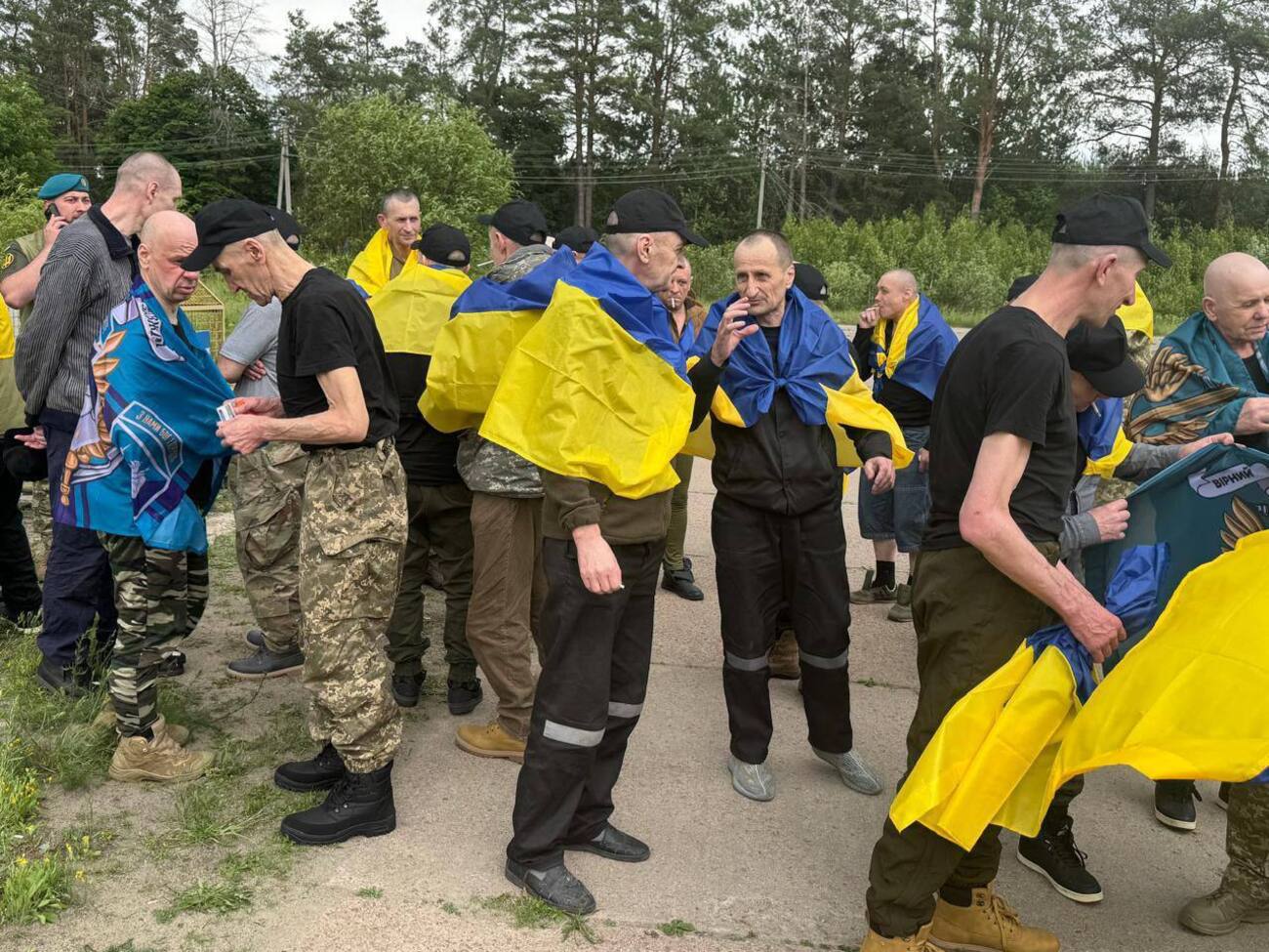 Из российского плена вернули группу украинцев с ранениями