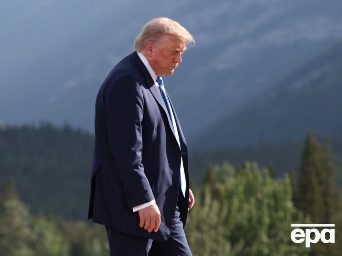 Трамп ожидает, что угроза силового вмешательства США заставит Иран согласиться на переговоры, пишут журналисты