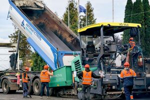 По делу фигурирует не менее пяти человек, которым сообщили о подозрении