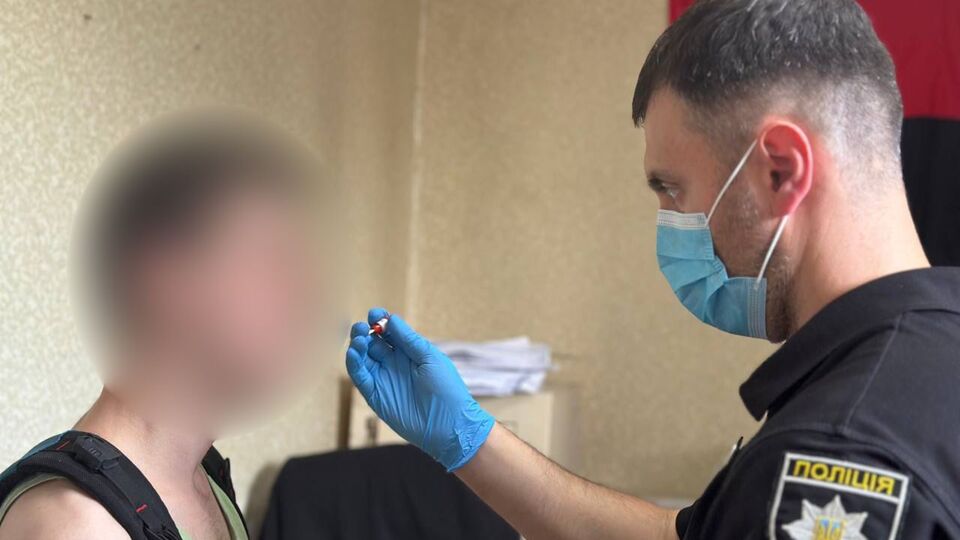 Нацполіція: Аби приховати сліди злочину, чоловік у коробці вивіз тіло вбитої за декілька кварталів