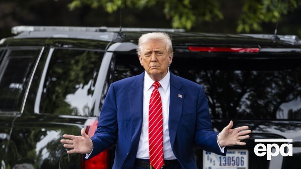 "Паутина" показала, что Украина "все еще продолжает борьбу, какие бы мрачные заявления ни звучали из Белого дома", пишет СМИ