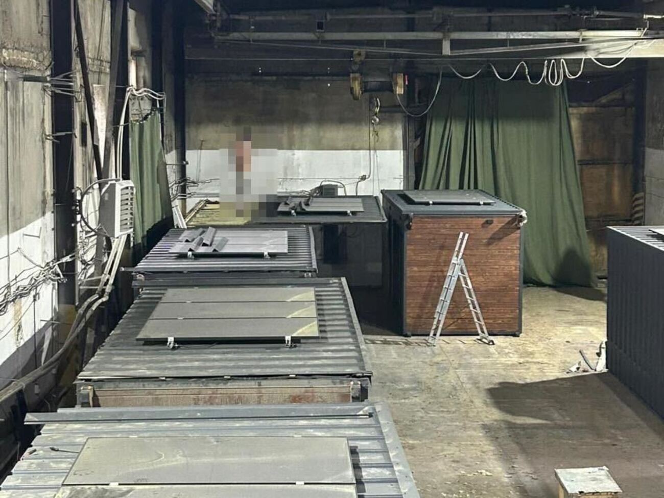 Росіяни заявили, що виявили склад, де зберігали дрони СБУ