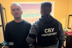 Встановлено, що в соцмережі фігурант публічно підтримував Путіна і збройну агресію РФ, наголошує СБУ