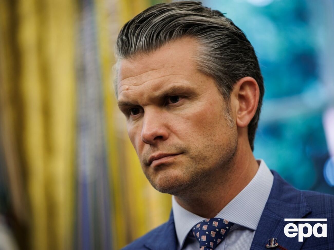 В ходе реализации спецоперации СБУ Хегсет находился с визитом на объединенной военной базе США Эндрюс, говорится в статье