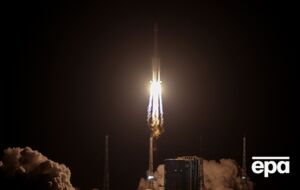 РФ запустила спутник, который следит за американским