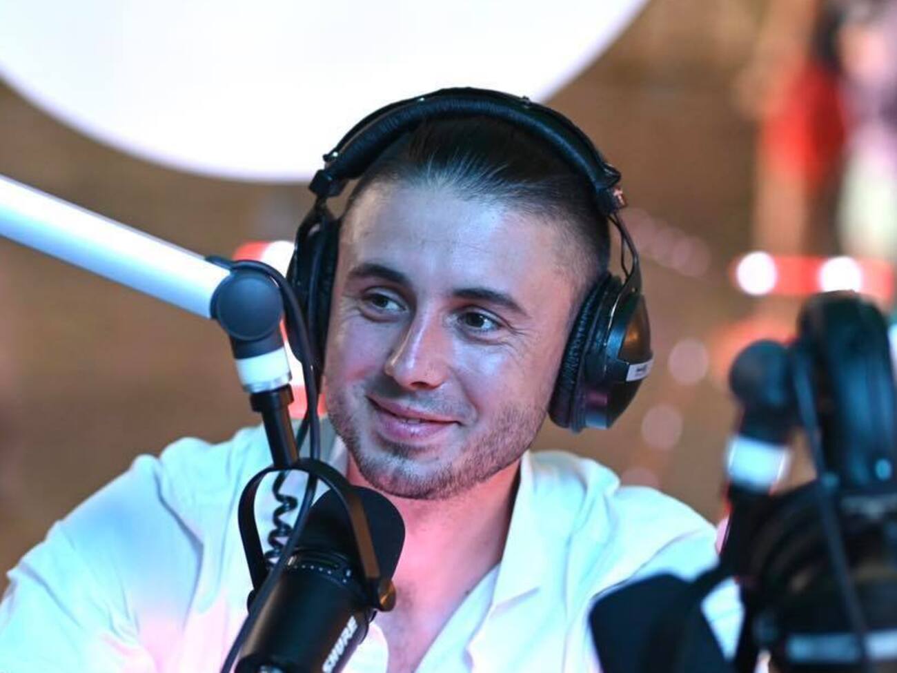 Тополя родился 21 июня 1987 года в Киеве