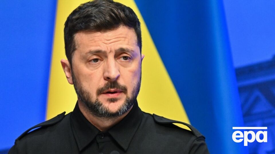 Зеленский подчеркнул, что обмен телами важен и что украинская сторона "будет на это тщательно смотреть"