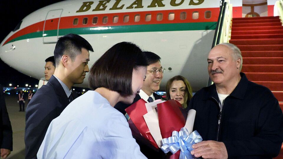 Лукашенко планировал посетить Пекин в январе