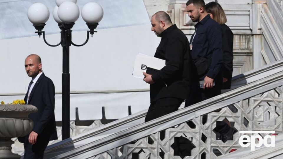 Українське джерело назвало зустріч "короткою", росіяни заявили, що вона тривала нібито 2,5 години