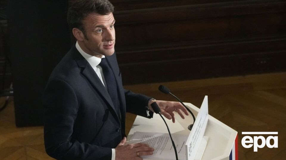 Активісти вважають, що Макрон "має стати першим" серед європейських лідерів, хто розірве торговельні контракти з компаніями РФ