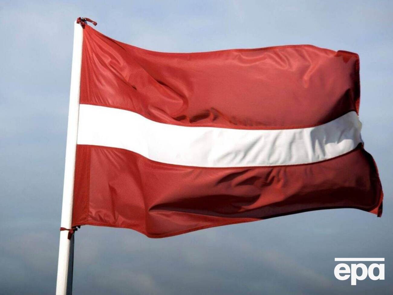 Для набуття законом чинності його ще має підписати президент Латвії