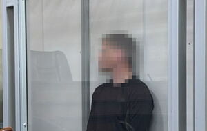 Як пише СБУ, після вербування агент прибув у Київ, де як "тестове завдання" спочатку підпалив кілька автомобілів сил оборони