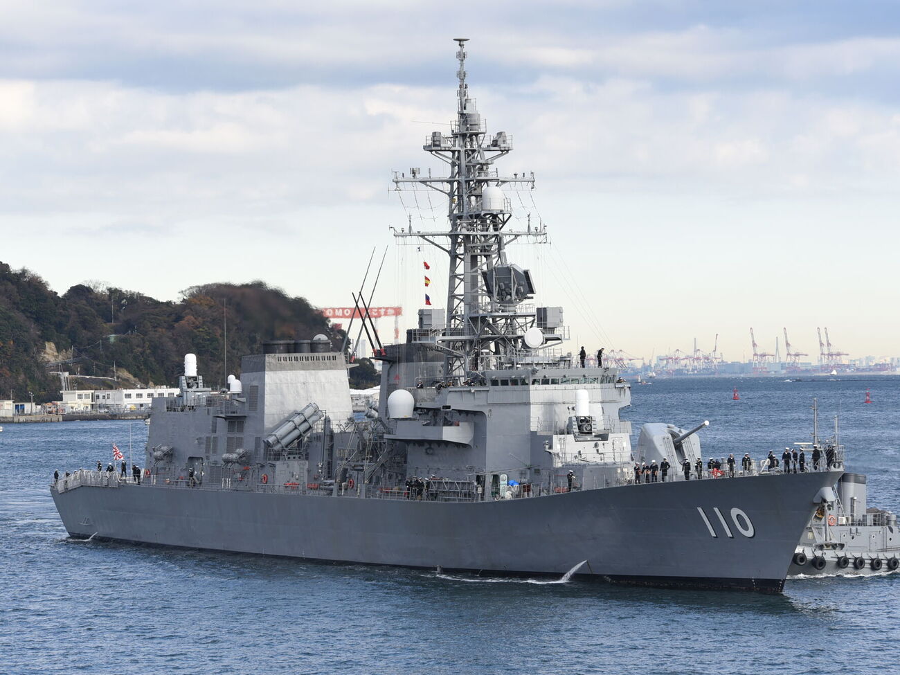 Эсминец морских сил самообороны Японии "Таканами" в третий раз вышел в Тайваньский пролив