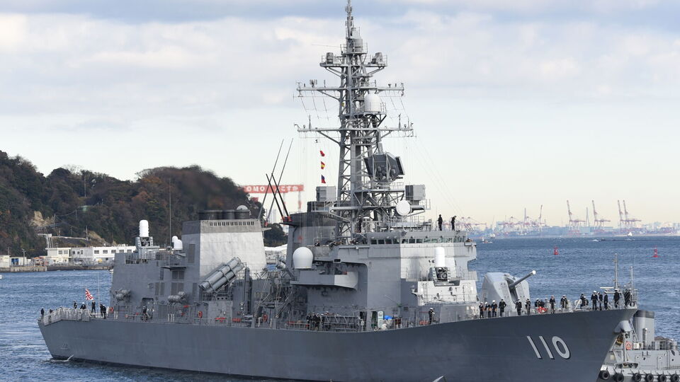 Эсминец морских сил самообороны Японии "Таканами" в третий раз вышел в Тайваньский пролив