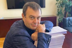 Нельзя давать шанс вражеской пропаганде, которая неустанно транслирует: "беженцев забыли", "беженцев предали"