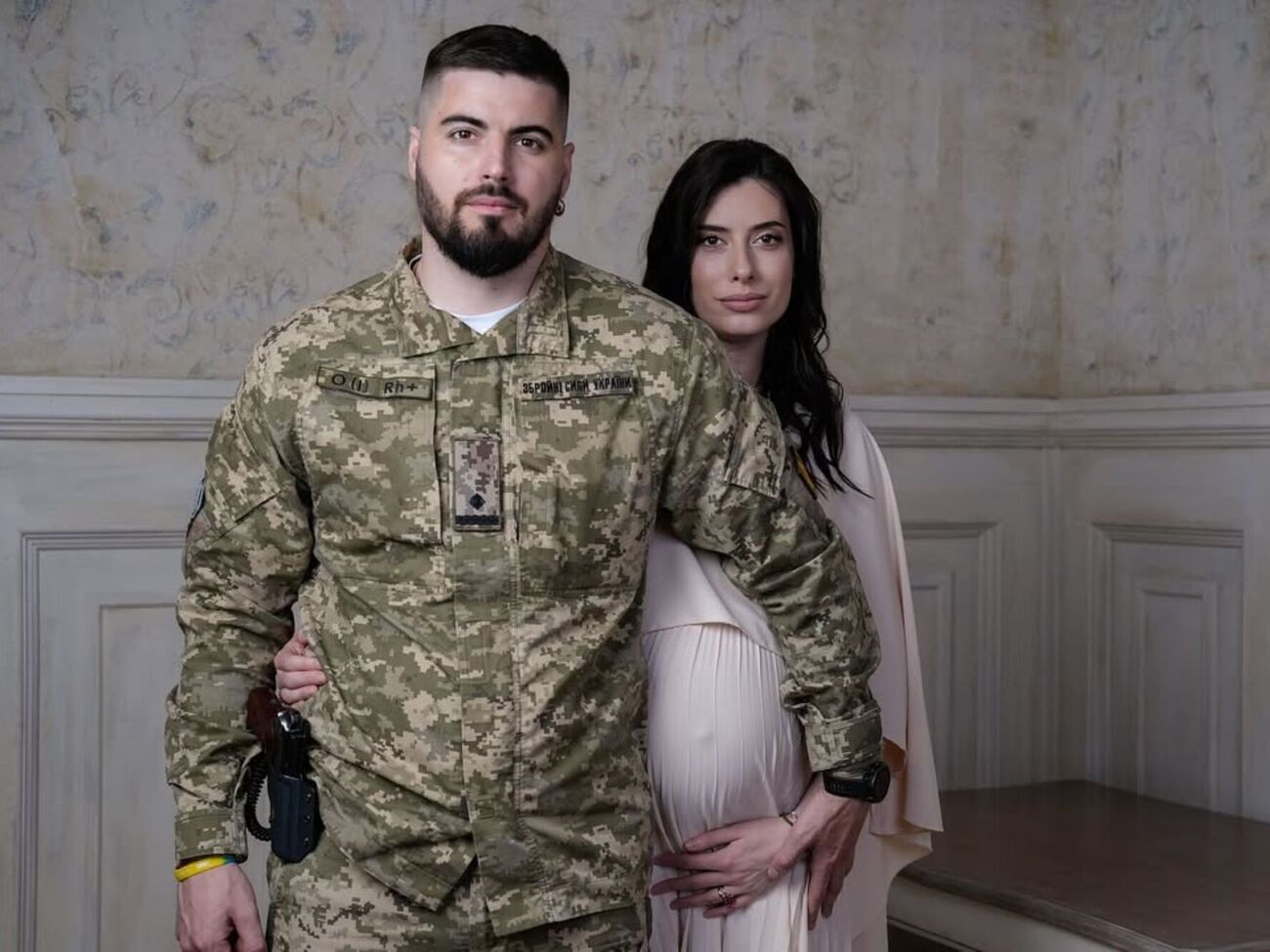 Мезенцева у квітні 2024 року вийшла заміж за командира підрозділу "Ахіллес" Федоренка