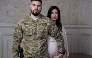 Мезенцева у квітні 2024 року вийшла заміж за командира підрозділу "Ахіллес" Федоренка