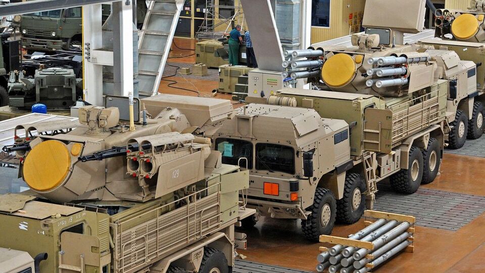 СМИ сообщило о повреждениях на оборонном заводе РФ и остановке его работы