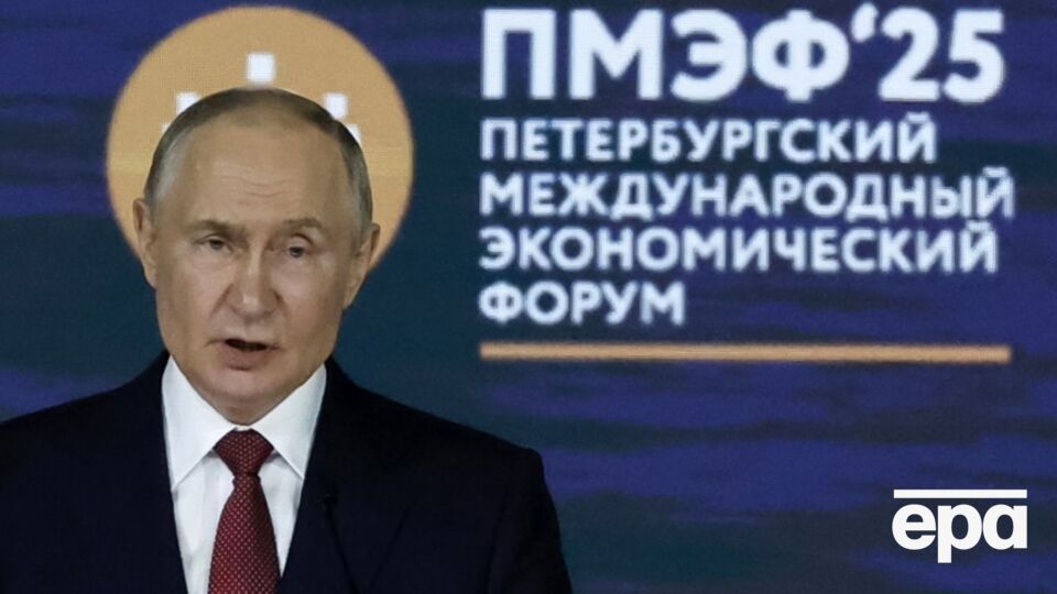 В то же время Путин заявил, что у Кремля "традиционно сложились хорошие и дружеские отношения с арабским миром"