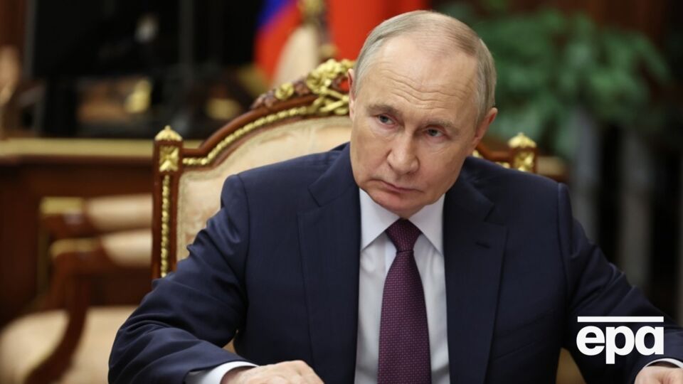 Старая гвардия Путина сдает позиции его семье
