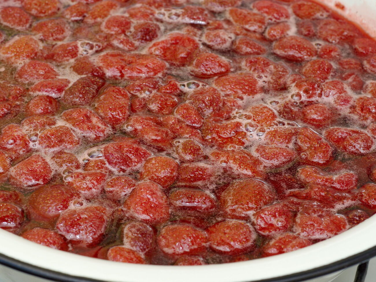 Для варенья понадобится 2 кг клубники