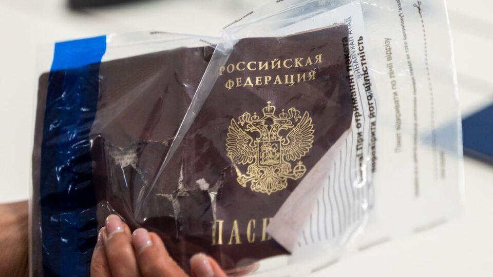 Зеленский: Тела 20 человек, переданных нам как наши погибшие военные, – это "русские"