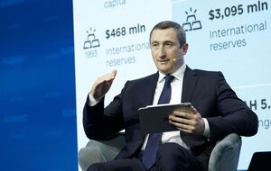 СМИ сообщили о выезде из Украины семьи Чернышова