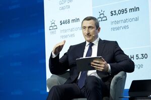 СМИ сообщили о выезде из Украины семьи Чернышова